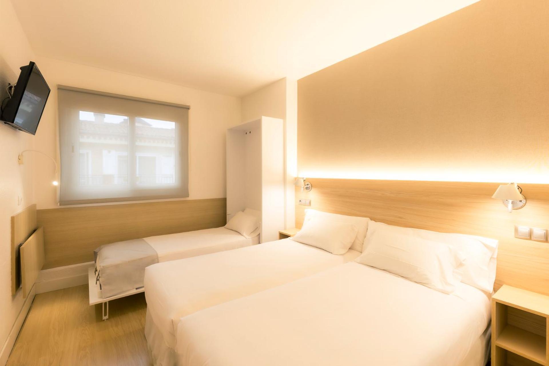 Hotel Бурлада Екстериор снимка