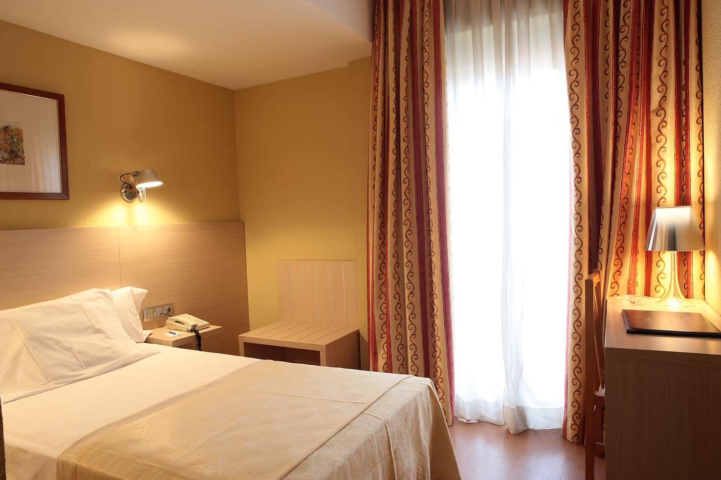 Hotel Бурлада Екстериор снимка