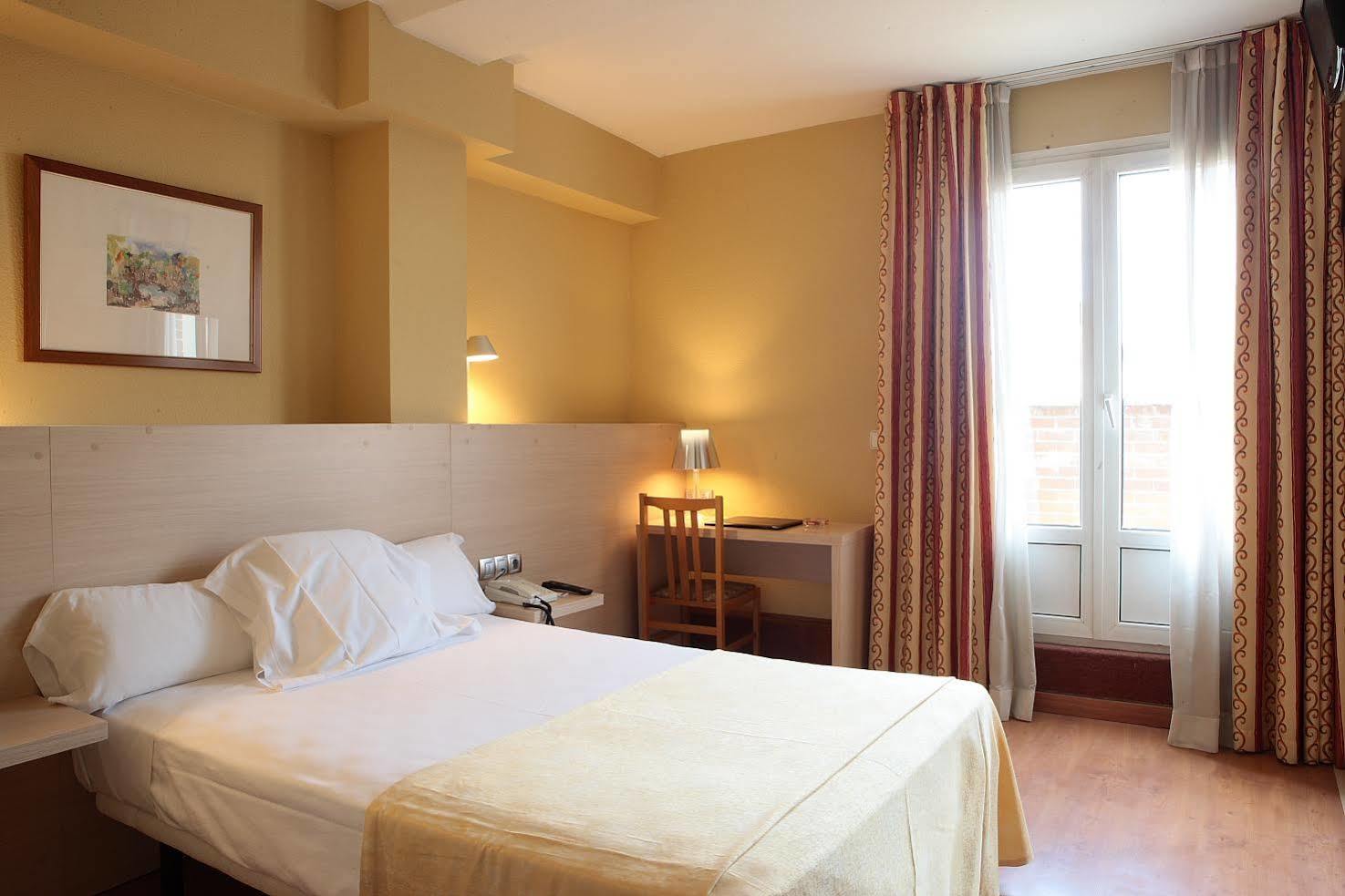 Hotel Бурлада Екстериор снимка